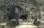 Die St. Martiner Lourdes-Grotte. Originalfotografie. Vorlage für eine Postkarte.  